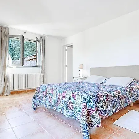 Sleeps 6 Pool Wifi Villa *