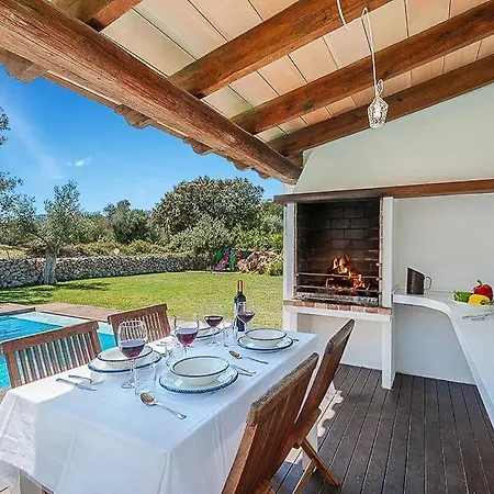 Sleeps 6 Pool Wifi Villa *